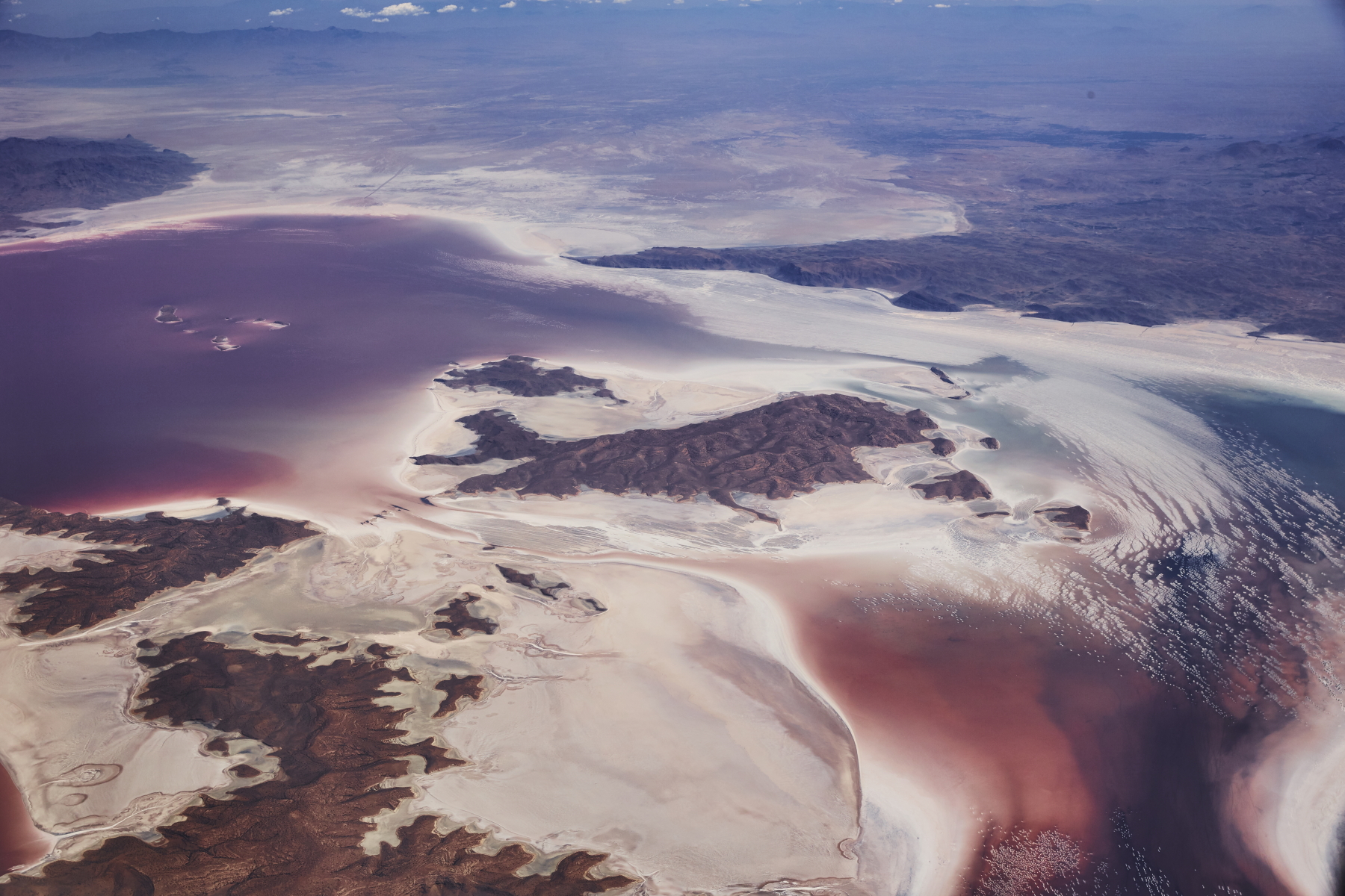 Wasserwirtschaft Iran: Luftaufnahme des Urmia Sees